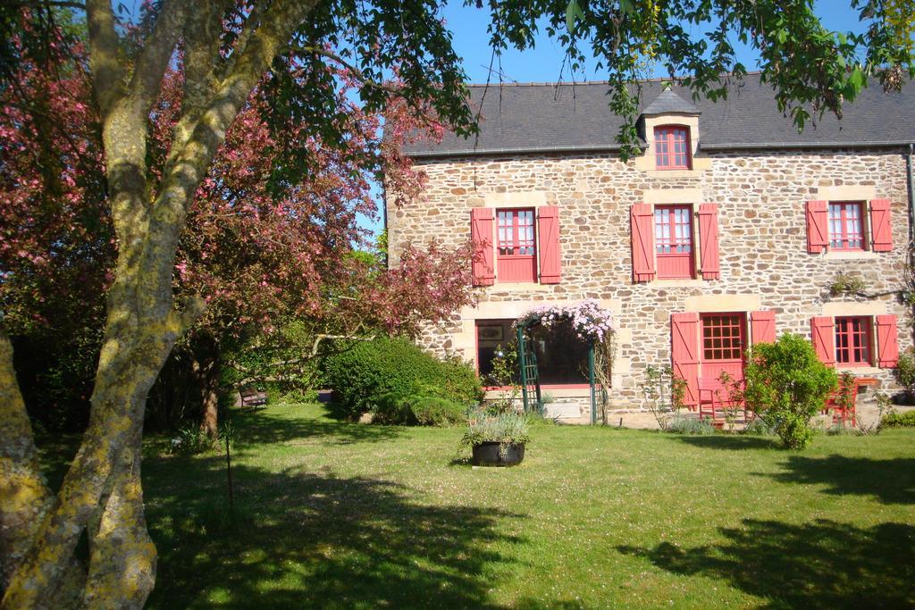 Au Jardin D'Eloise Bed & Breakfast Tremereuc Exterior photo