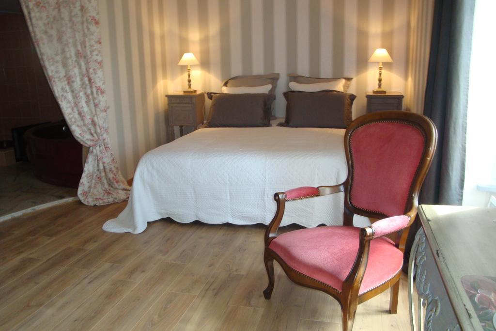 Au Jardin D'Eloise Bed & Breakfast Tremereuc Exterior photo